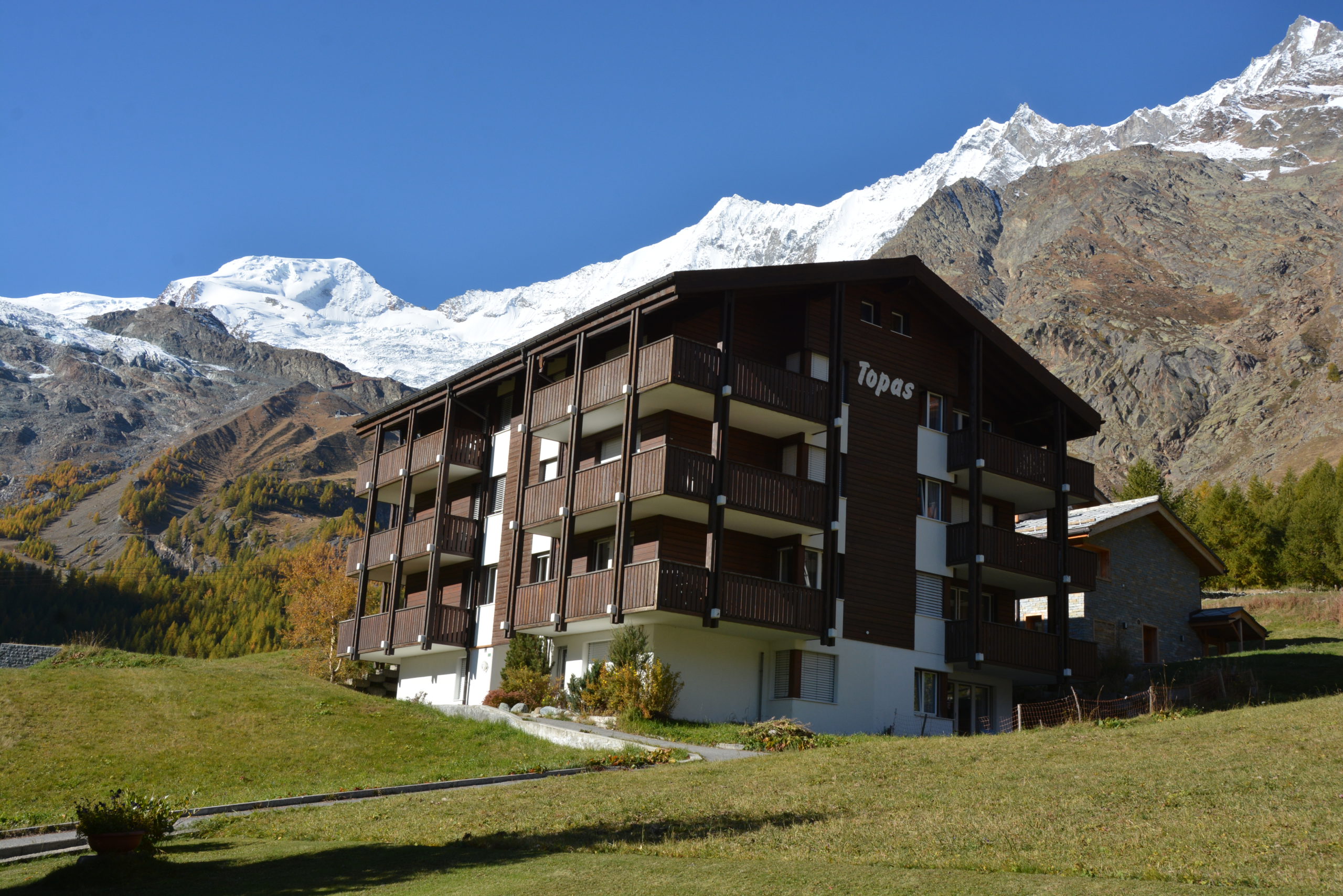 Saas-Fee im Sommer und im Herbst